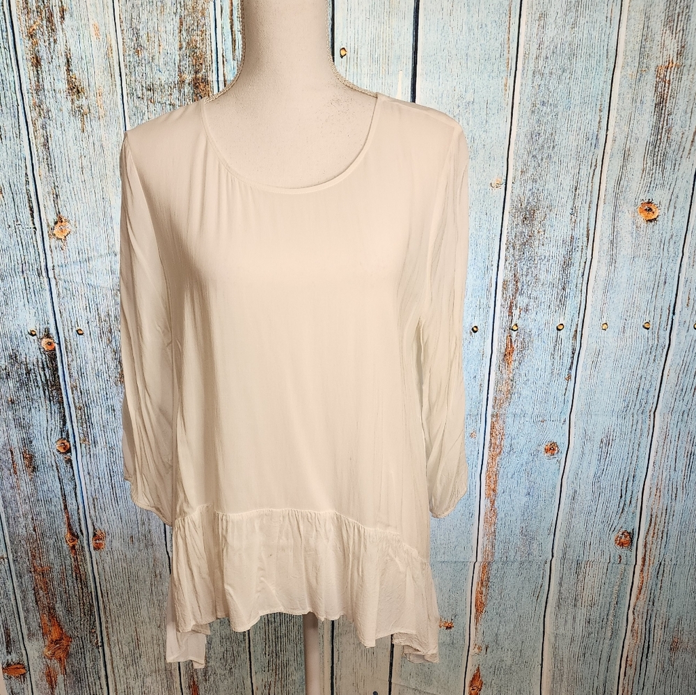 Vera Wang Semi-Sheer Rounded Neck Tunic - Picture 1 of 12
